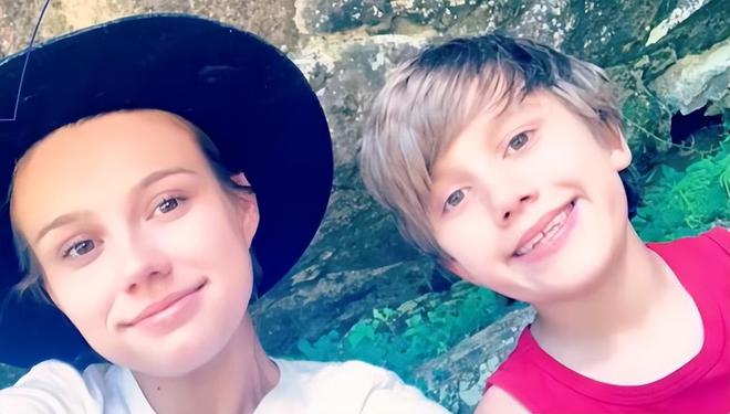 年仅16岁母亲晒童年照含泪告别EVO视讯真人著名童星意外离世(图8)