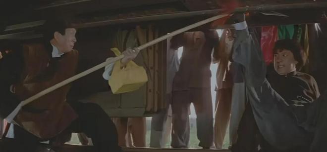 《醉拳2》抢功加导演名二人旧怨被扒EVO视讯资深艺人翁静晶炮轰成龙！(图9)