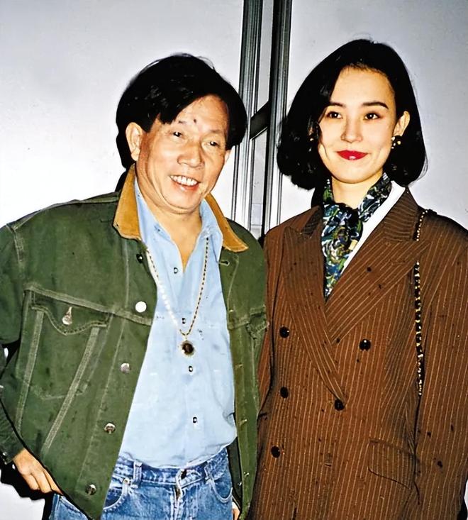 《醉拳2》抢功加导演名二人旧怨被扒EVO视讯资深艺人翁静晶炮轰成龙！(图4)